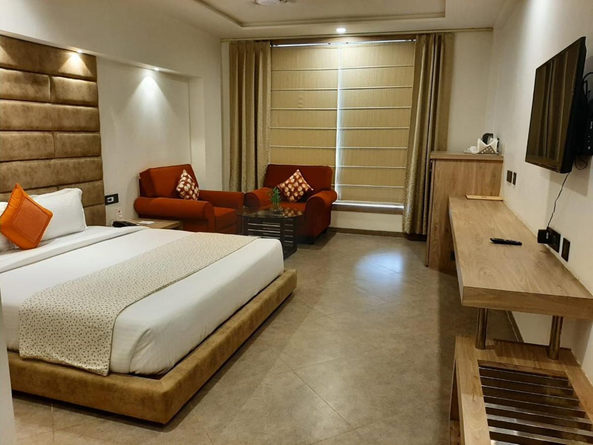 Park Avenue And Resorts Sikar Exterior foto